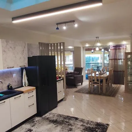 Adam House * سالونيك