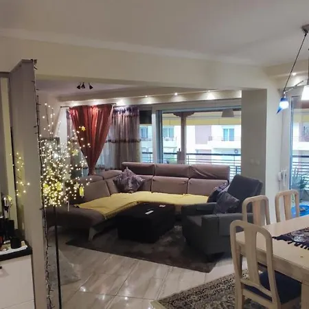 شقة Adam House