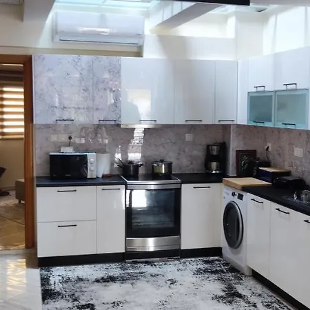 Adam House * سالونيك
